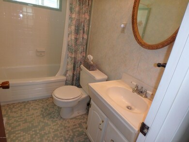 908 Daniel Dr, Jacksonville, NC 28540 - photo 6