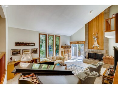 Living Room-Vaulted Ceilings