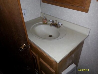 2316 Primrose Ave, Elkhart, IN 46516 - photo 4