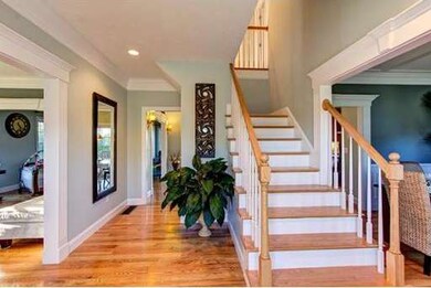 40 Hayfield Ln, Holden, MA 01520 - photo 2