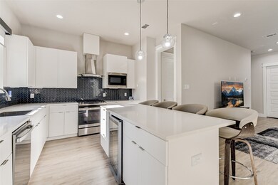 5816 Burt St, Houston, TX 77091 - photo 7