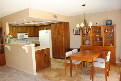 Kitchen/Dining