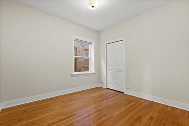 4912 N Washtenaw Ave unit 3, Chicago, IL 60625 - photo 5