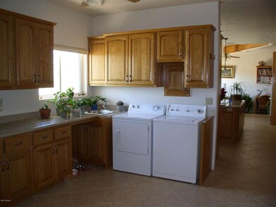 21340 W El Grande Trail, Wickenburg, AZ 85390 - photo 6