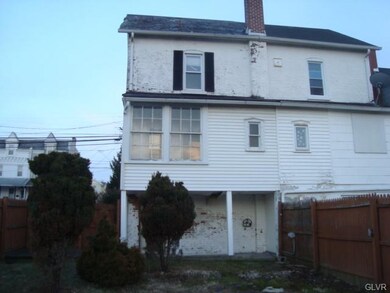 563 Broad St, Emmaus, PA 18049 - photo 2
