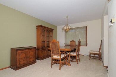 2645 Roberts Ave, Waukegan, IL 60087 - photo 4