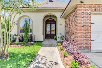 109 La Villa Circle-2