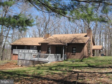 922 Poole Rd, Hedgesville, WV 25427 - photo 5