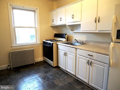 3325 Elbert St, Baltimore, MD 21229 - photo 6