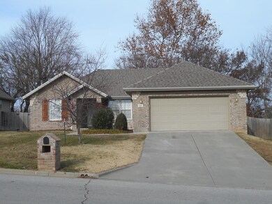 111 W Twin Oak Dr, Nixa, MO 65714 - photo 3
