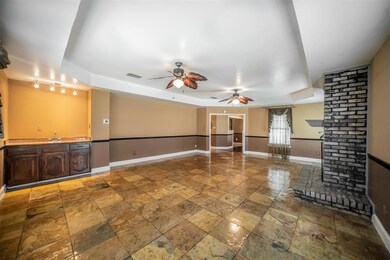 829 Cook Dr, Grand Prairie, TX 75050 - photo 6