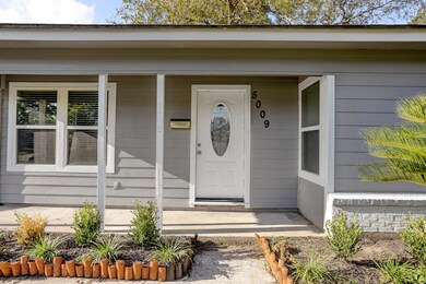 5009 Winnetka St, Houston, TX 77021 - photo 2