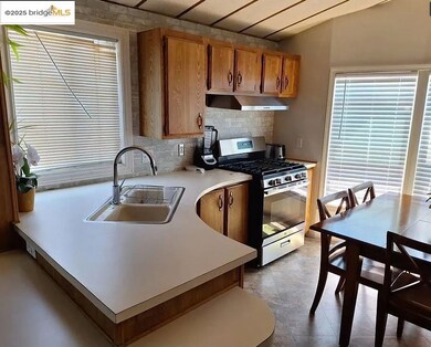 1153 Rumrill Blvd unit 78, San Pablo, CA 94806 - photo 2