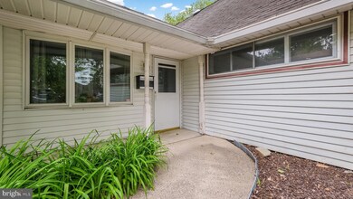 57 Spicebush Rd, Levittown, PA 19056 - photo 5