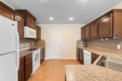 1635 Lakeview Dr, Somerville, TX 77879 - photo 5