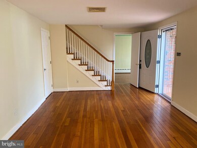 713 Warren St, Reading, PA 19601 - photo 5