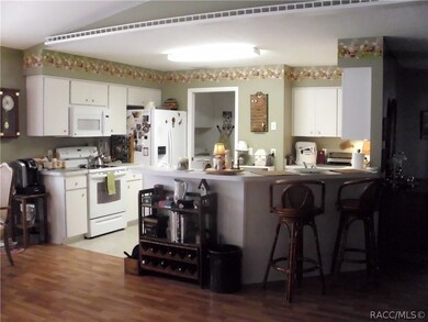 Nice size kitchen with all the essentials