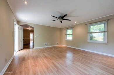 180 Cliftwood Rd Oakhurst NJ-large-006-1