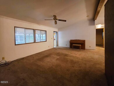 Livingroom2