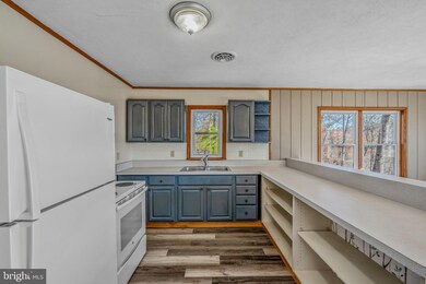 83 Denver Trail, Berkeley Springs, WV 25411 - photo 7