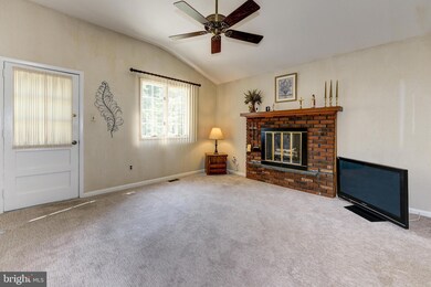 222 Swedes Run Dr, Delran, NJ 08075 - photo 3