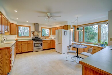 2125 S Fish Hatchery Rd, Fitchburg, WI 53575 - photo 3