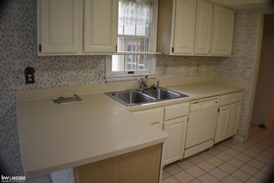 3405 Hemlock Ct, China, MI 48054 - photo 7