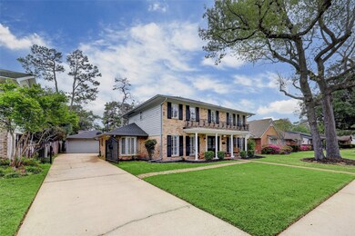 1023 Cheshire Ln, Houston, TX 77018 - photo 3