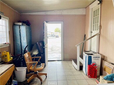 14144 Riviera Ct, Victorville, CA 92395 - photo 7