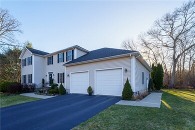 39 Bluebird Ln, Cranston, RI 02921 - photo 4