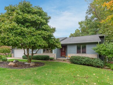 1800 Hidden Hollow Ln NW, Cedar Rapids, IA 52405 - photo 4