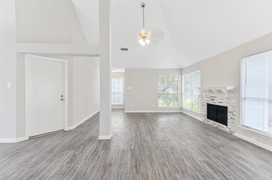 7414 Fountaincrest Dr, Houston, TX 77041 - photo 3