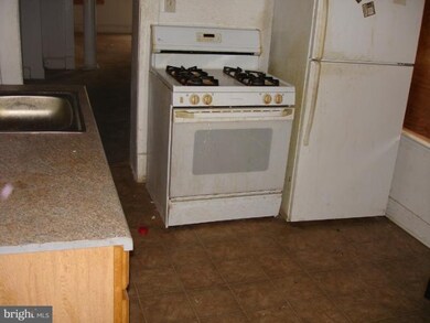 717 Denison St, Baltimore, MD 21229 - photo 5