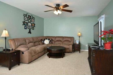 204 Abbey Dr, Royersford, PA 19468 - photo 6