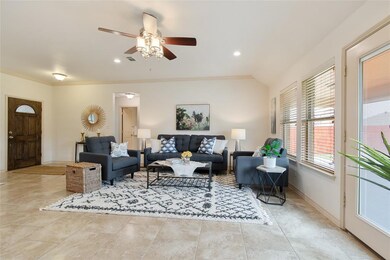 2010 Lindentree Dr, Weatherford, TX 76086 - photo 6