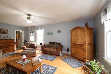 Living Room 4
