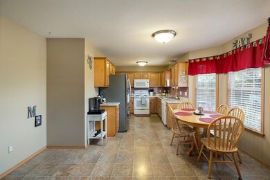 978 Hedge Dr, Nixa, MO 65714 - photo 6