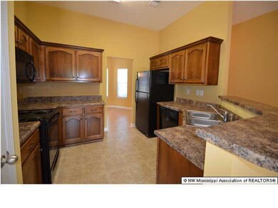 7080 Crape Myrtle Dr, Olive Branch, MS 38654 - photo 4