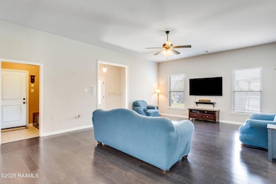 104 Gray Birch Loop, Youngsville, LA 70592 - photo 4