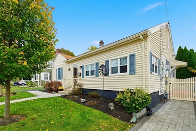 5 W Kenneth St, Lawrence, MA 01843 - photo 2