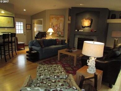 Living Room-Vaulted Ceilings
