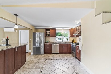 18 Daniels Rd, Framingham, MA 01701 - photo 7