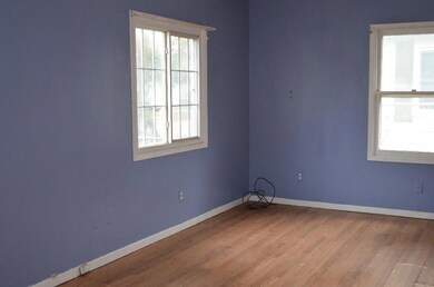 2430 Lyon St, Des Moines, IA 50317 - photo 5