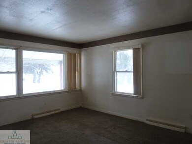 4204 Lowcroft Ave, Lansing, MI 48910 - photo 2