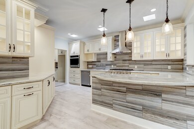 11 Bayou Shadows St, Houston, TX 77024 - photo 7