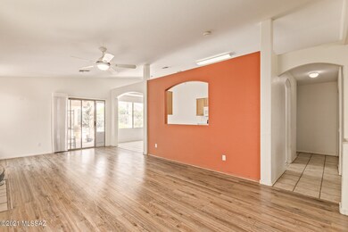 Living Area/Hall