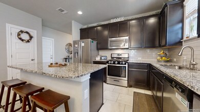 8203 Snowdeal Ln, San Antonio, TX 78255 - photo 3