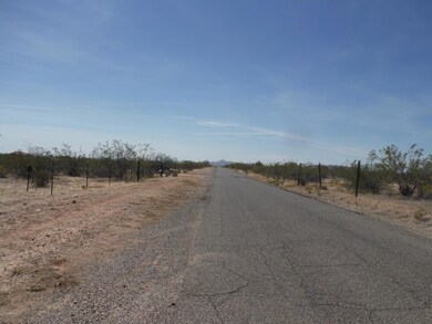 20855 W Cattle Iron Dr, Wickenburg, AZ 85390 - photo 3