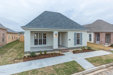 Louise Creole Cottage l-3058