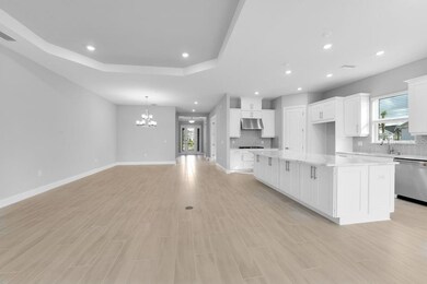 14919 Contenta Loop, Lakewood Ranch, FL 34211 - photo 5